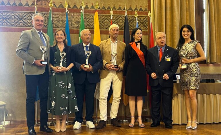 La ONG svizzera “International Universum Academy” premia 2 palermitani: Rosa Maria Sciortino e Andrea Giostra con il “Premio Universum alla Carriera – Sezione Impegno Civile e Sociale” 2025