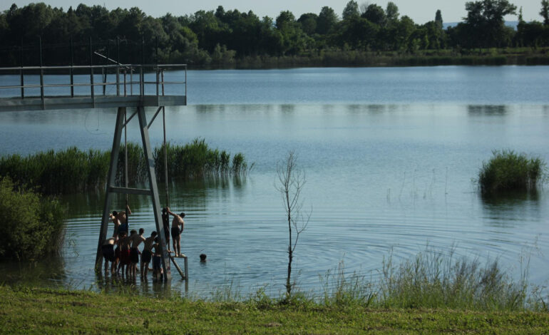 Il Lab Village di Ca’ Foscari approda sul lago di Camazzoleper un cortometraggio etnografico sugli adolescenti