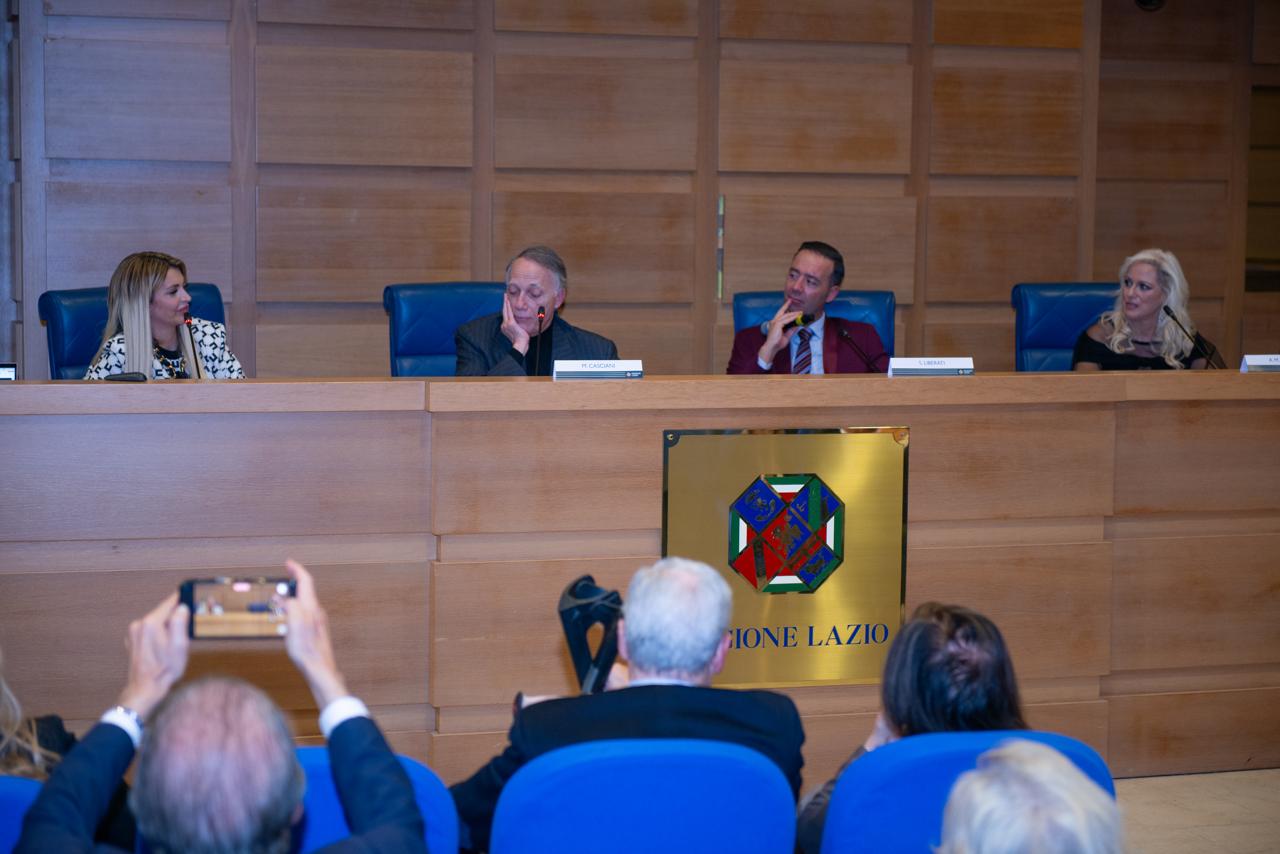 Ancora una volta, il World Fashion Tour, stupisce con il giro del mondo attraverso la moda