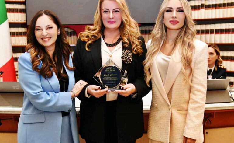 Lisa Di Giovanni premiata alla Camera dei Deputati: una vita dedicata alla cultura, al sociale e alla verità dell’informazione