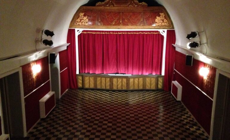 ALLA BADIA DI RAGUSA SI INAUGURA “HYBRID”, UNA NUOVA RASSEGNA TEATRALE PER LA STAGIONE 2006/2007